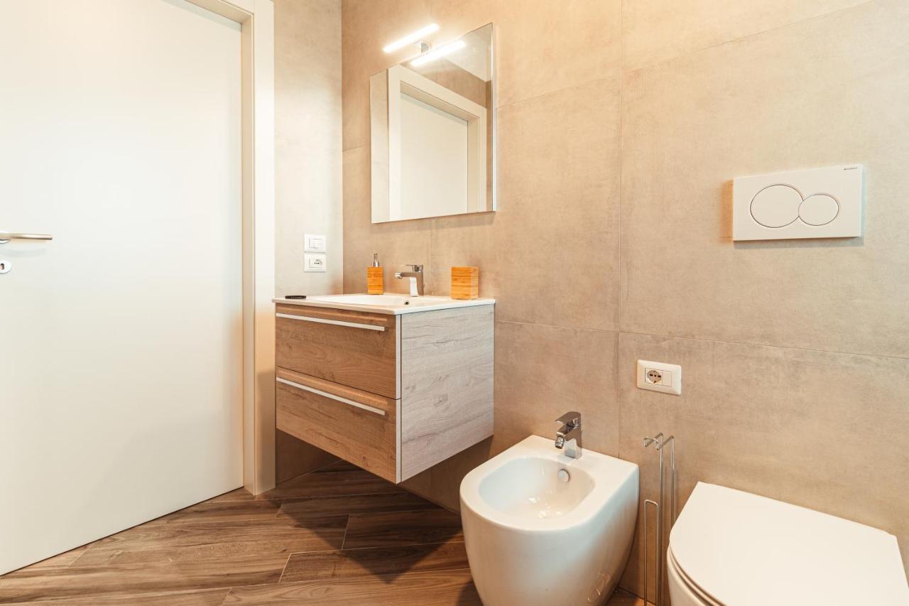Da Riva Apartment Sea View - Housea 滨海波利尼亚诺 外观 照片